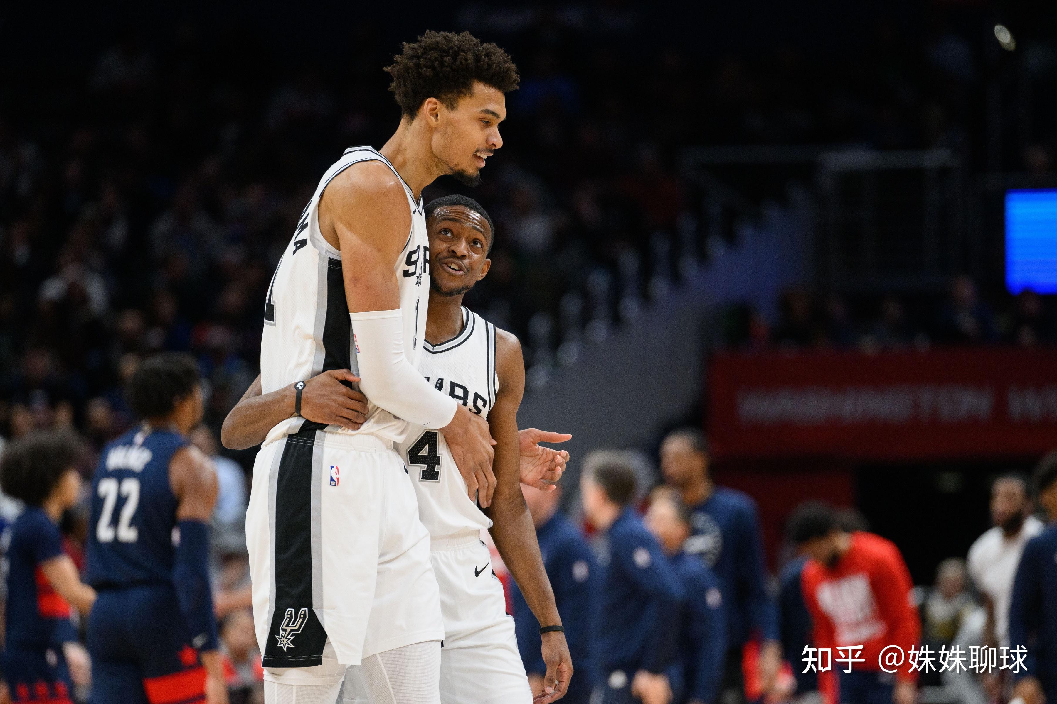 米乐官方在线入口包含国际比赛日达拉斯独行侠调整名单以备欧联；造点机会环节打磨；引发热议；阵容厚度经受考验的词条